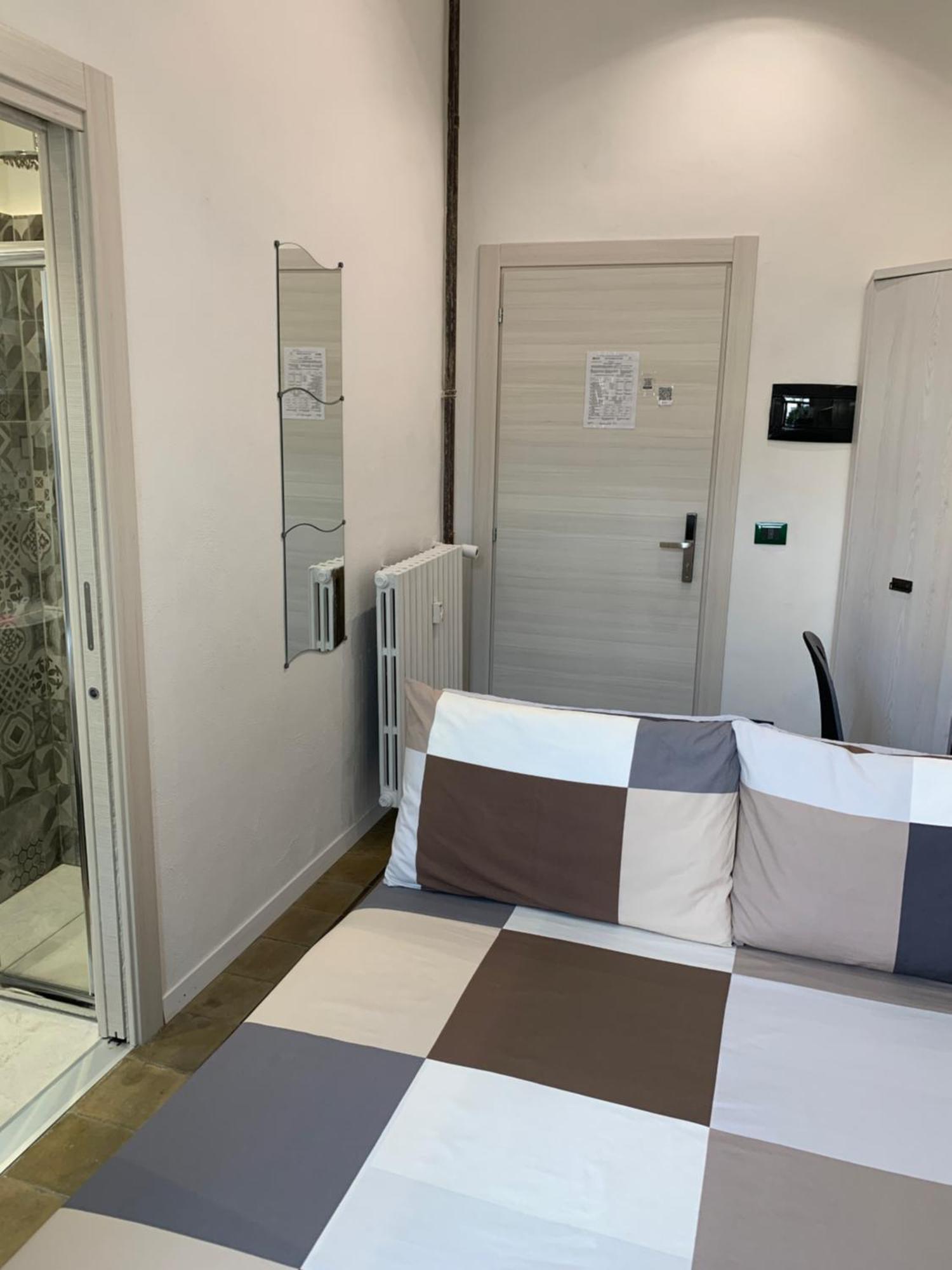 Drooms 4,0 Domotic Smart Self 24H,7 Vicino Treni Porta Susa E Centro Storico Torino Esterno foto